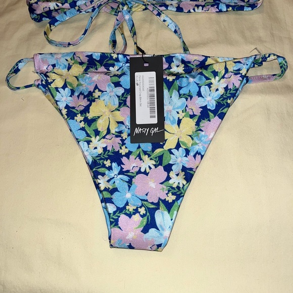 NWT, Nasty Gal 2 Piece, Size 10 - Picture 3 of 12